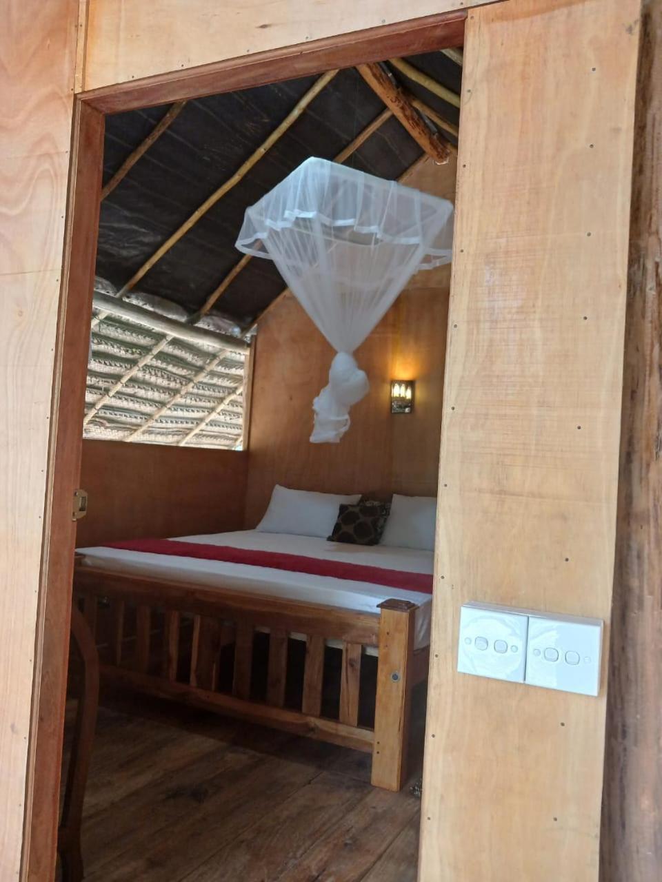 Pidurangala View Treehouse Apartment สิกิริยา ภายนอก รูปภาพ
